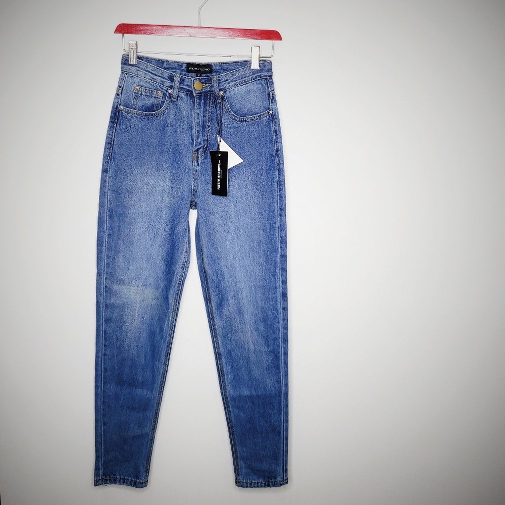 | PrettyLittleThing | NWT Mid Wash Mom Jeans